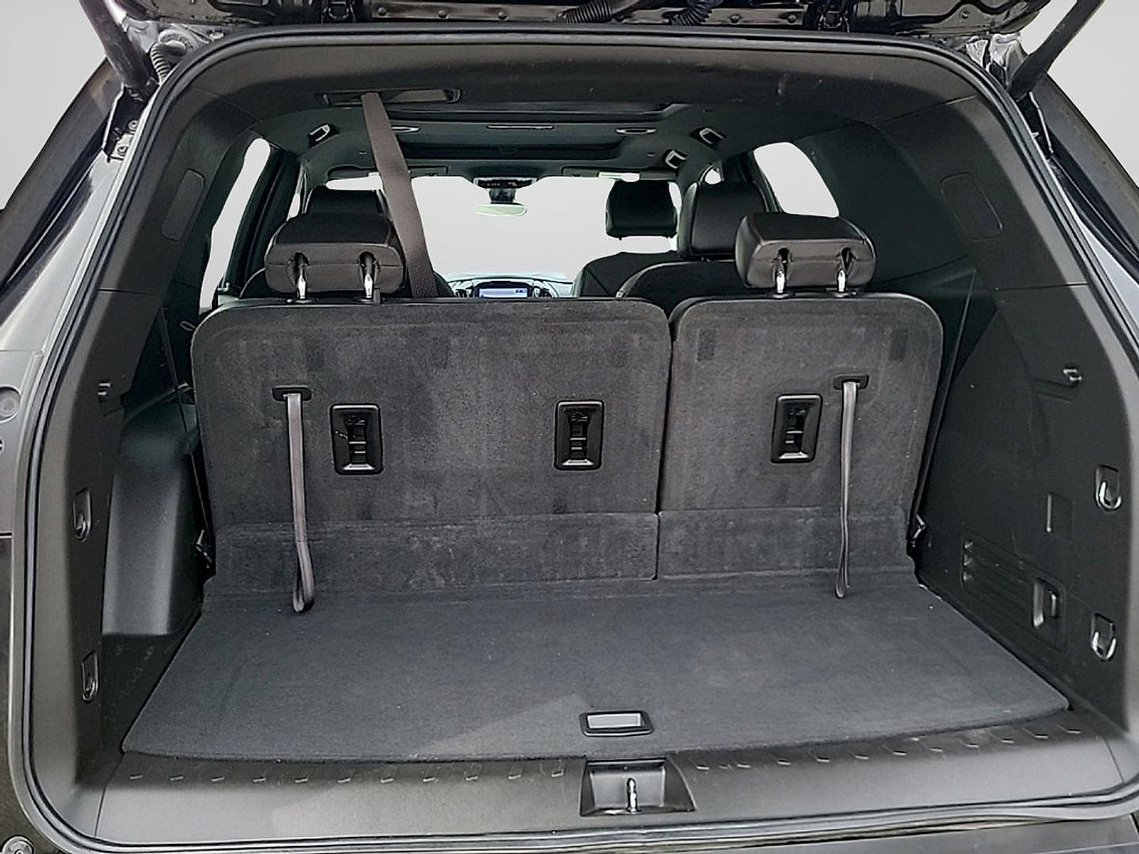 Used 2023 Chevrolet Traverse RS w/ LPO, Floor Liner Package AWD/4WD image 28