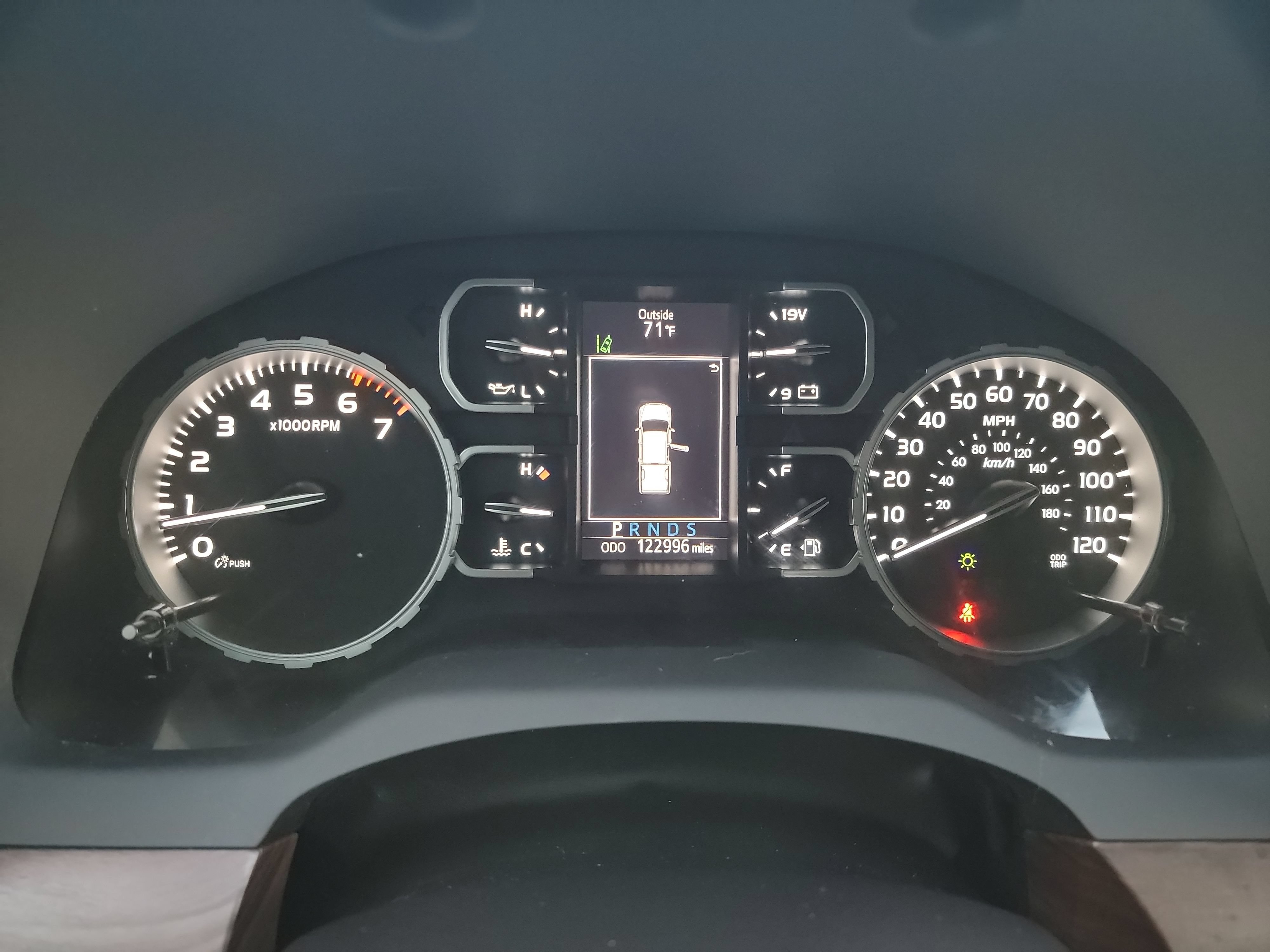 Used 2018 Toyota Tundra Limited AWD/4WD image 18