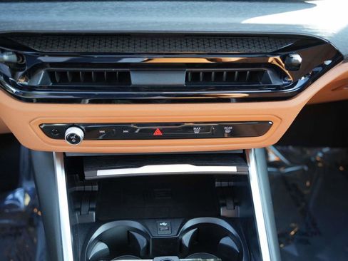 New 2026 BMW 330i Sedan w/ M Sport Package image 21