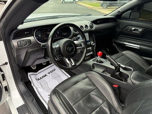 Used 2022 Ford Mustang GT Premium w/ GT Performance Package RWD image 9