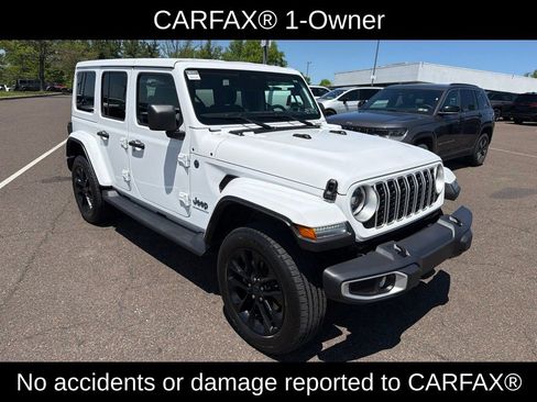 Certified 2025 Jeep Wrangler Unlimited Sahara AWD/4WD image 2