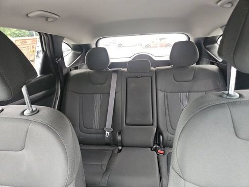 Used 2025 Hyundai Tucson SEL FWD image 35