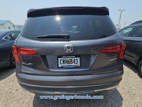 Used 2016 Honda Pilot Touring image 6