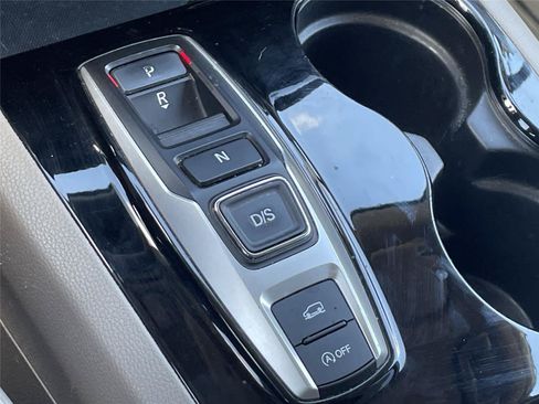 Used 2016 Honda Pilot Touring image 20