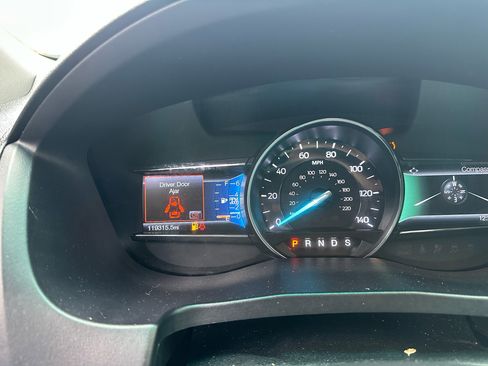 Used 2016 Ford Explorer Sport image 11