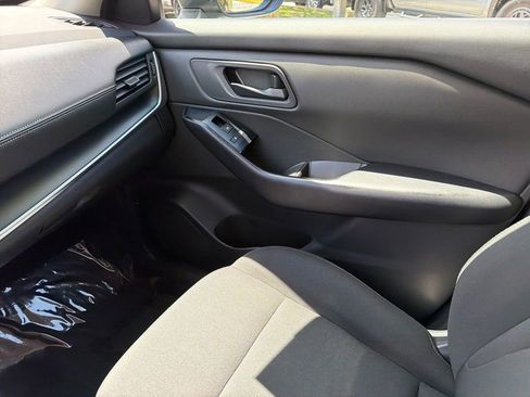 Used 2024 Nissan Rogue S FWD image 26