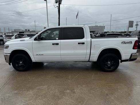 Used 2025 RAM 1500 Lone Star AWD/4WD image 7