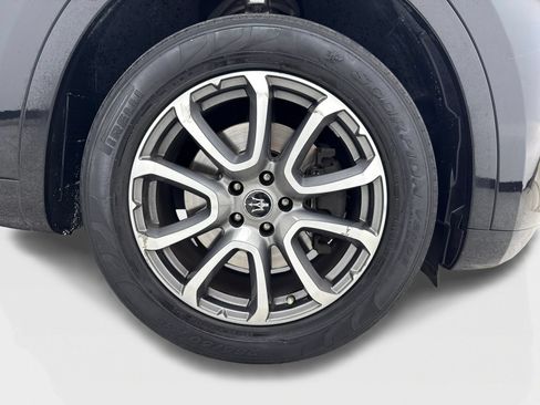 Used 2019 Maserati Levante AWD/4WD image 51