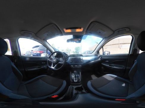 Used 2025 Nissan Versa SV FWD image 40