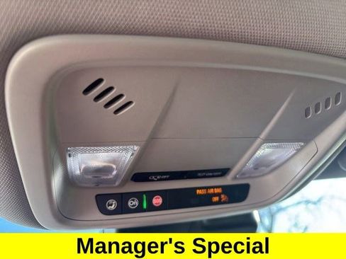 Used 2024 Chevrolet Malibu LT image 29