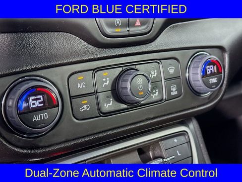 Used 2024 GMC Terrain SLE w/ Driver Convenience Package image 15