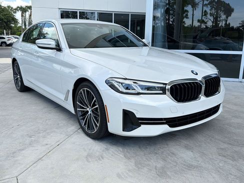 Used 2023 BMW 530i w/ Convenience Package RWD image 7