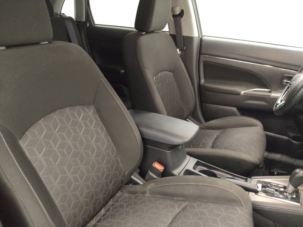 Used 2021 Mitsubishi Outlander Sport SE FWD image 21