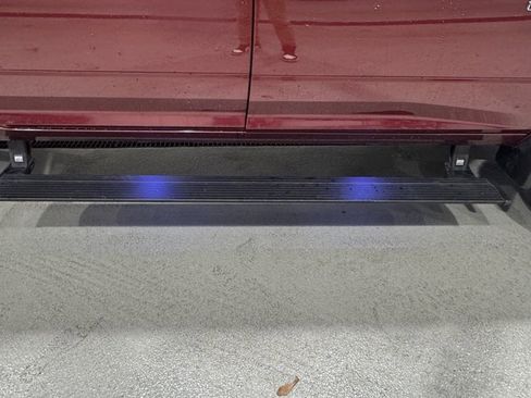 Used 2018 RAM 2500 Tradesman w/ Chrome Appearance Group image 8