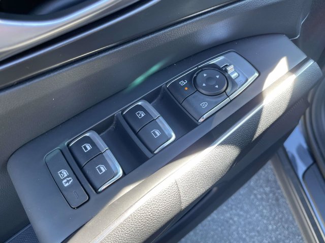 Certified 2024 Kia Sorento S FWD image 18