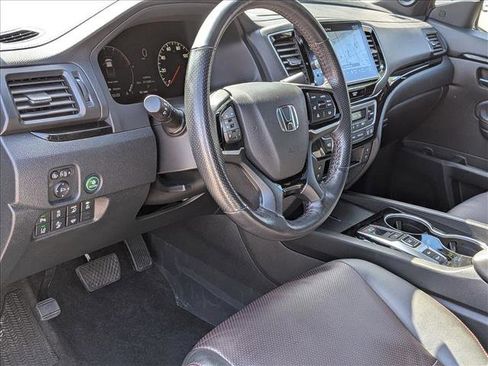 Used 2024 Honda Ridgeline Black Edition image 9