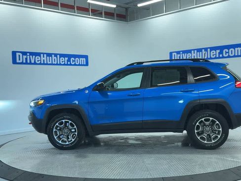 Used 2022 Jeep Cherokee Trailhawk w/ Sound & Nav Group image 8