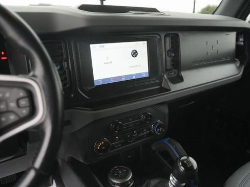 Certified 2022 Ford Bronco Black Diamond image 21
