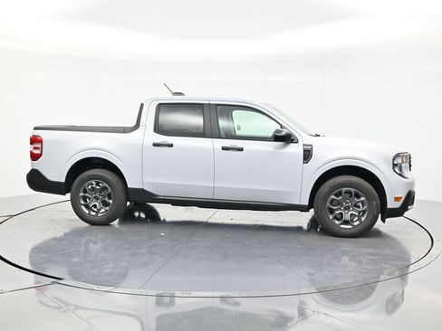 New 2026 Ford Maverick XLT w/ XLT Luxury Package FWD image 4