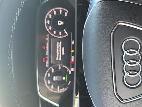 Used 2022 Audi e-tron Chronos image 50
