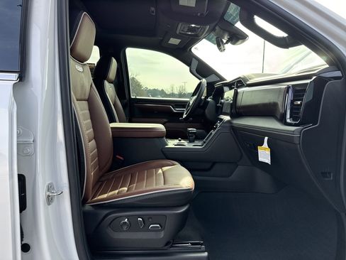 Used 2024 GMC Sierra 1500 Denali Ultimate image 31
