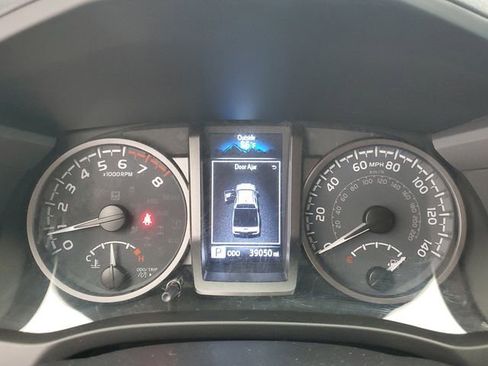 Used 2021 Toyota Tacoma 2WD Double Cab image 24