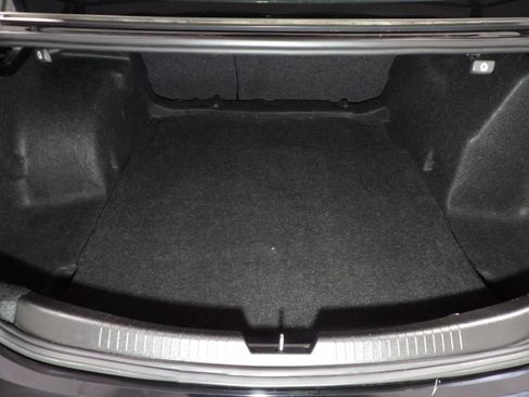Used 2021 Chevrolet Malibu LS FWD image 7