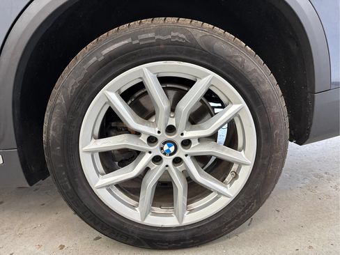 Used 2022 BMW X5 xDrive40i w/ Premium Package AWD/4WD image 30