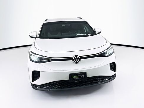 Used 2023 Volkswagen ID.4 Pro image 2