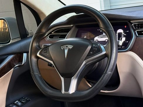 Used 2016 Tesla Model X 90D AWD/4WD image 13