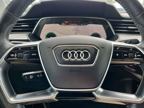 Used 2021 Audi e-tron Premium Plus w/ Premium Plus Package AWD/4WD image 18