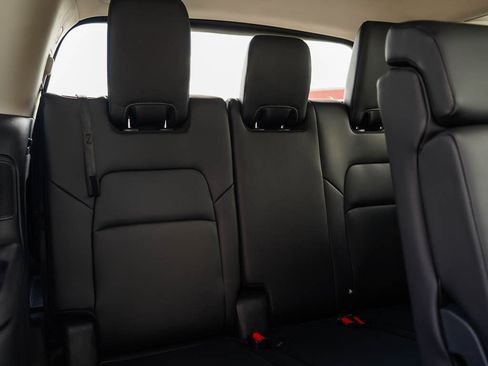 New 2025 Nissan Pathfinder Platinum image 12