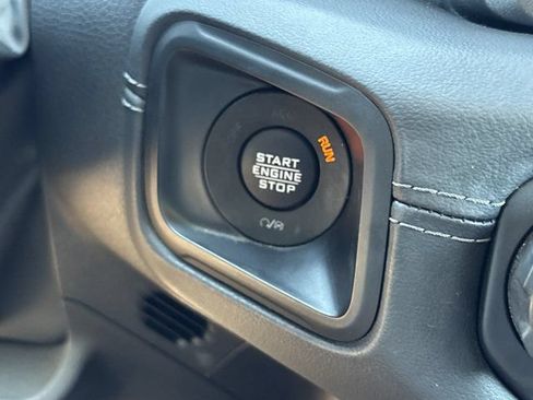 Used 2024 Jeep Wrangler Unlimited Sahara AWD/4WD image 28