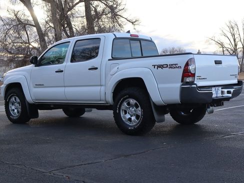 Used 2014 Toyota Tacoma PreRunner image 7