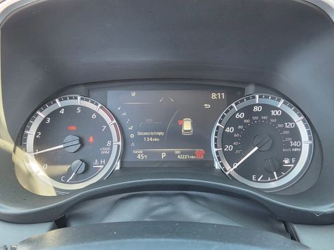 Used 2024 Toyota Highlander XLE image 27