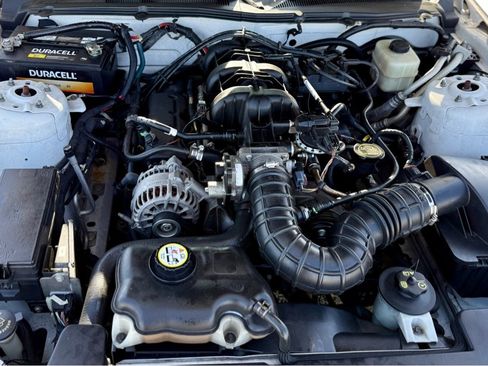 Used 2008 Ford Mustang DELUXE COUPE image 17