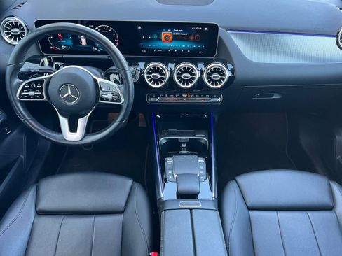 Used 2021 Mercedes-Benz GLA 250 4MATIC image 4