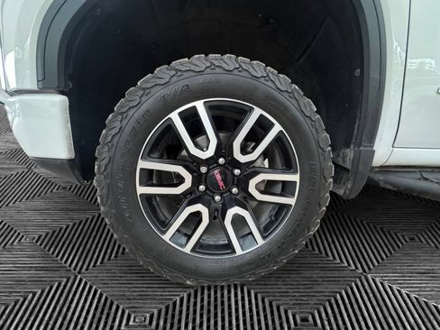 Used 2021 GMC Sierra 1500 AT4 AWD/4WD image 9