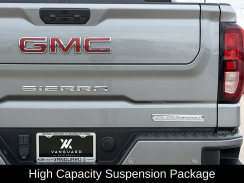 Used 2024 GMC Sierra 1500 Elevation w/ Elevation Premium Package AWD/4WD image 9