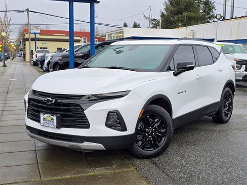 Used 2021 Chevrolet Blazer LT w/ Midnight/Sport Edition image 2