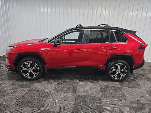 Used 2022 Toyota RAV4 XSE w/ Weather Package AWD/4WD image 5