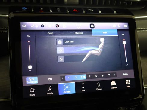 Used 2023 Jeep Grand Cherokee Overland w/ Luxury Tech Group IV AWD/4WD image 38
