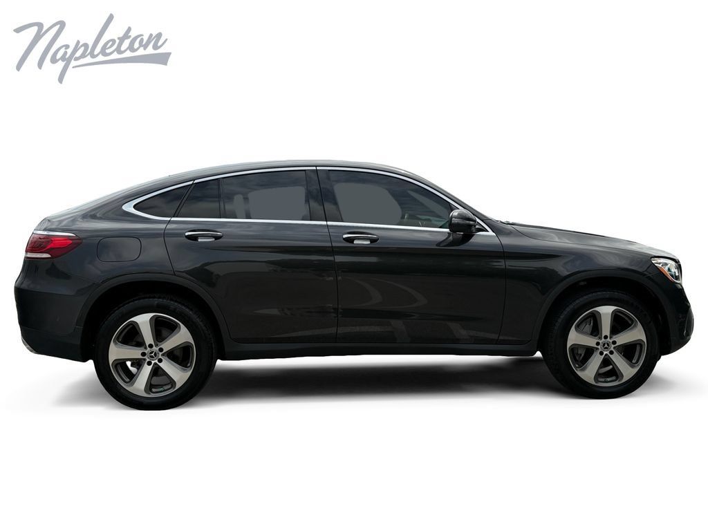 Used 2023 Mercedes-Benz GLC 300 4MATIC Coupe image 7