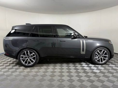 New 2026 Land Rover Range Rover SE AWD/4WD image 9
