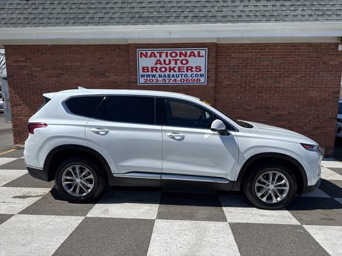 Used 2020 Hyundai Santa Fe SEL image 2