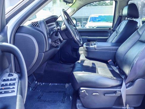 Used 2013 Chevrolet Silverado 1500 LT w/ All-Star Edition AWD/4WD image 2