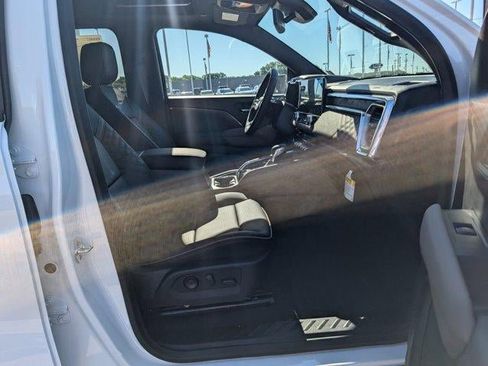 New 2026 GMC Canyon Denali AWD/4WD image 30