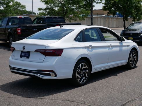 Certified 2024 Volkswagen Jetta SEL FWD image 7
