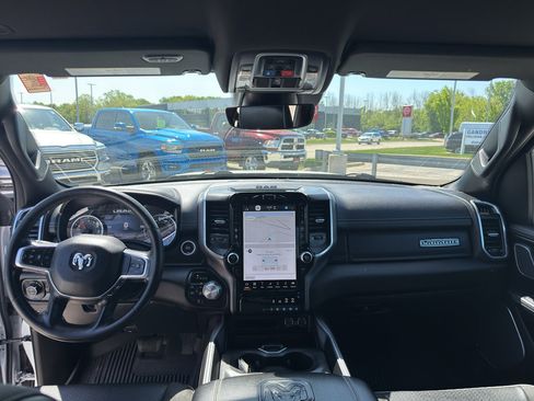 Used 2023 RAM 1500 Laramie AWD/4WD image 29