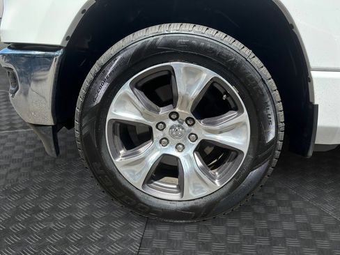 Used 2023 RAM 1500 Big Horn AWD/4WD image 14